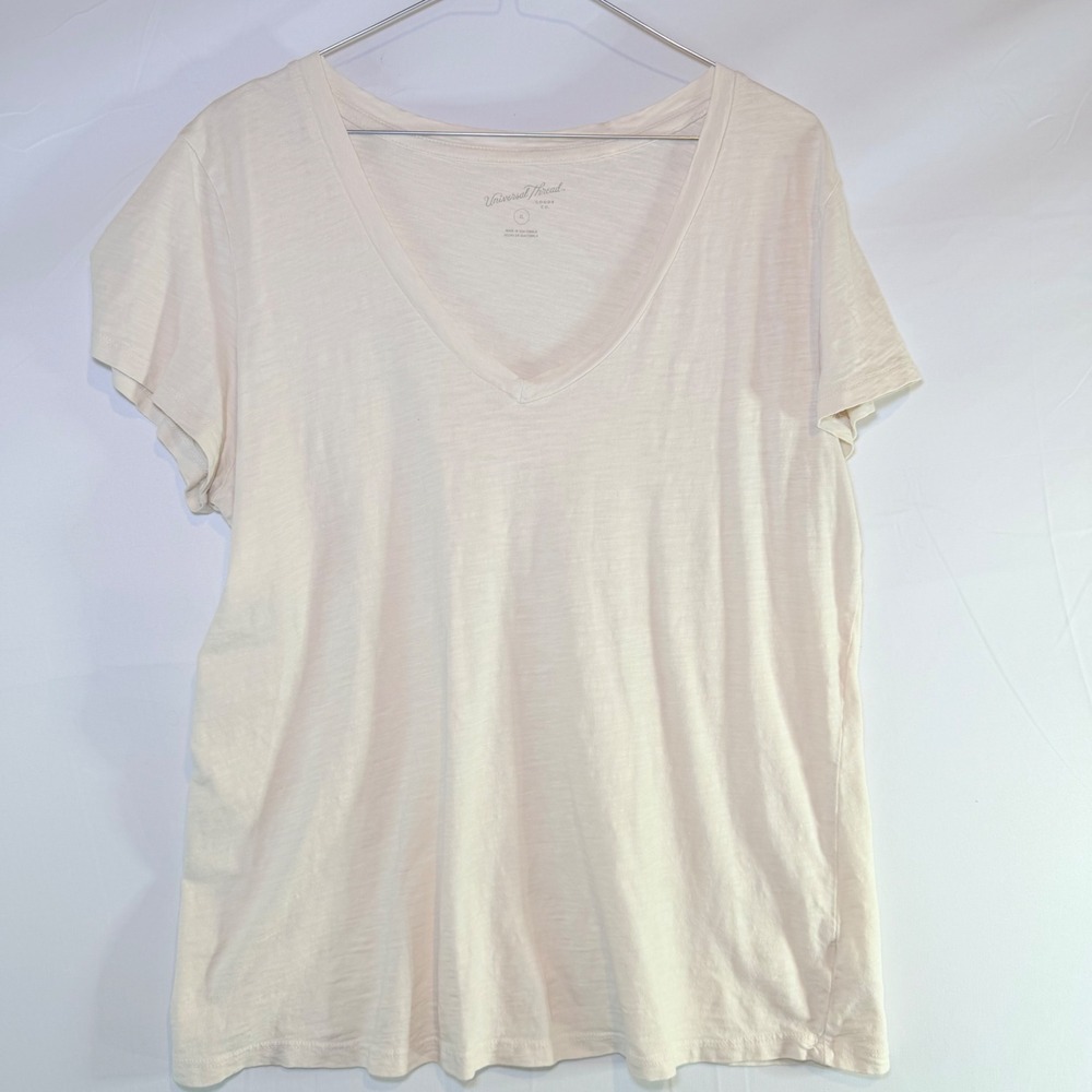 Universal Thread Womens XL Cream Slub‎ Knit V-Neck Short Sleeve T-Shirt Relaxed